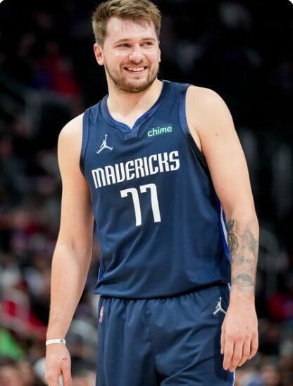 通过对伊万 通过对伊万