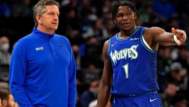 情都格外复 情都格外复