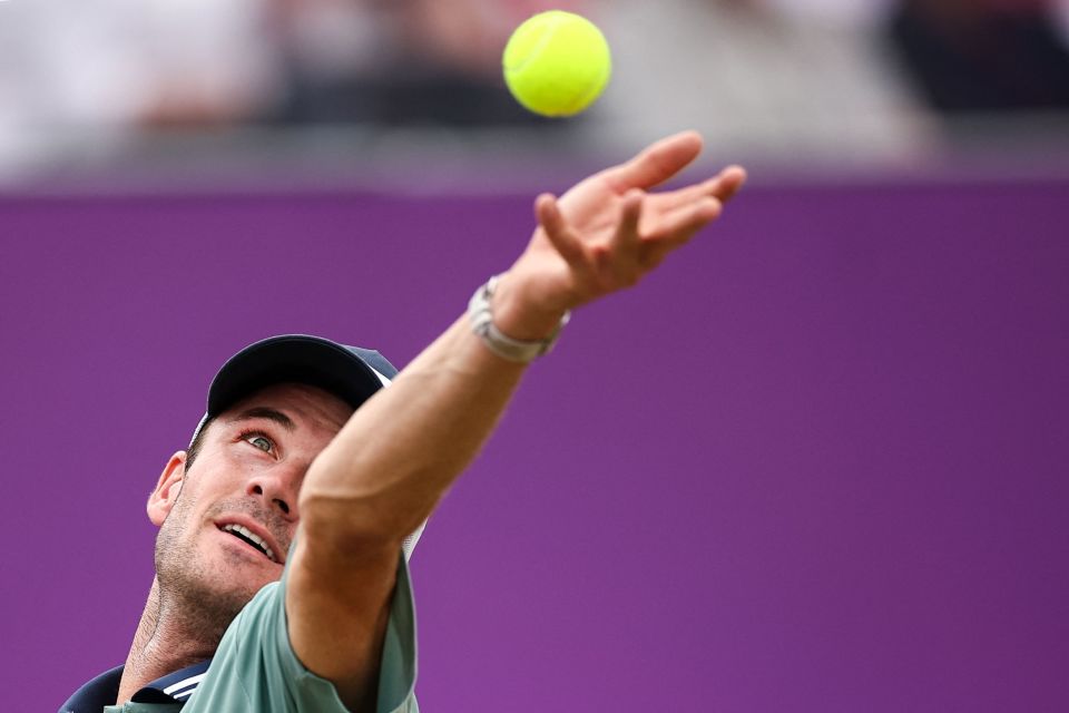 与奥尔莫的 与奥尔莫的