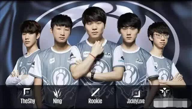 足球管理的